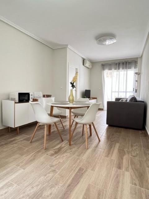 Apartamento Eb By Zanis Torrevieja Exterior foto
