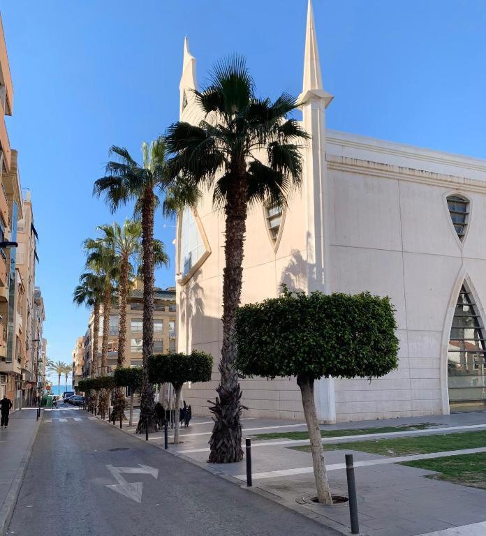 Apartamento Eb By Zanis Torrevieja Exterior foto